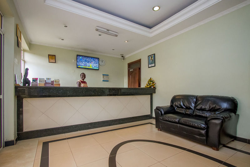 City Royal Resort Hotel Kyambogo  외부 사진
