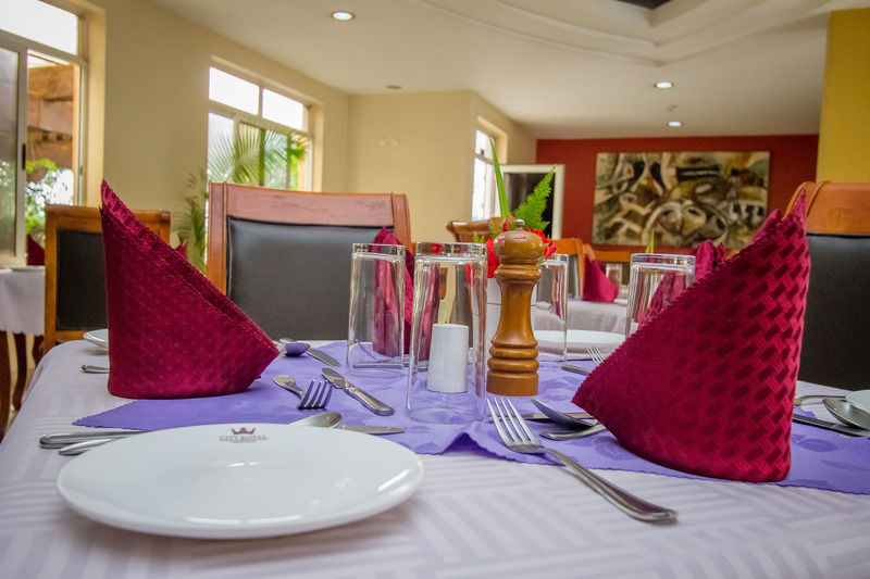 City Royal Resort Hotel Kyambogo  외부 사진