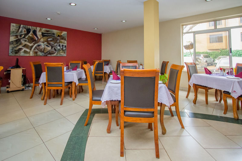 City Royal Resort Hotel Kyambogo  외부 사진