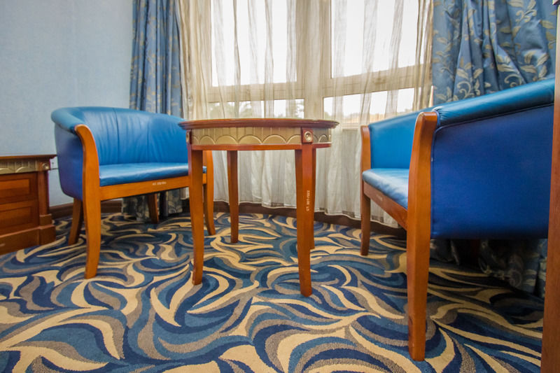 City Royal Resort Hotel Kyambogo  외부 사진