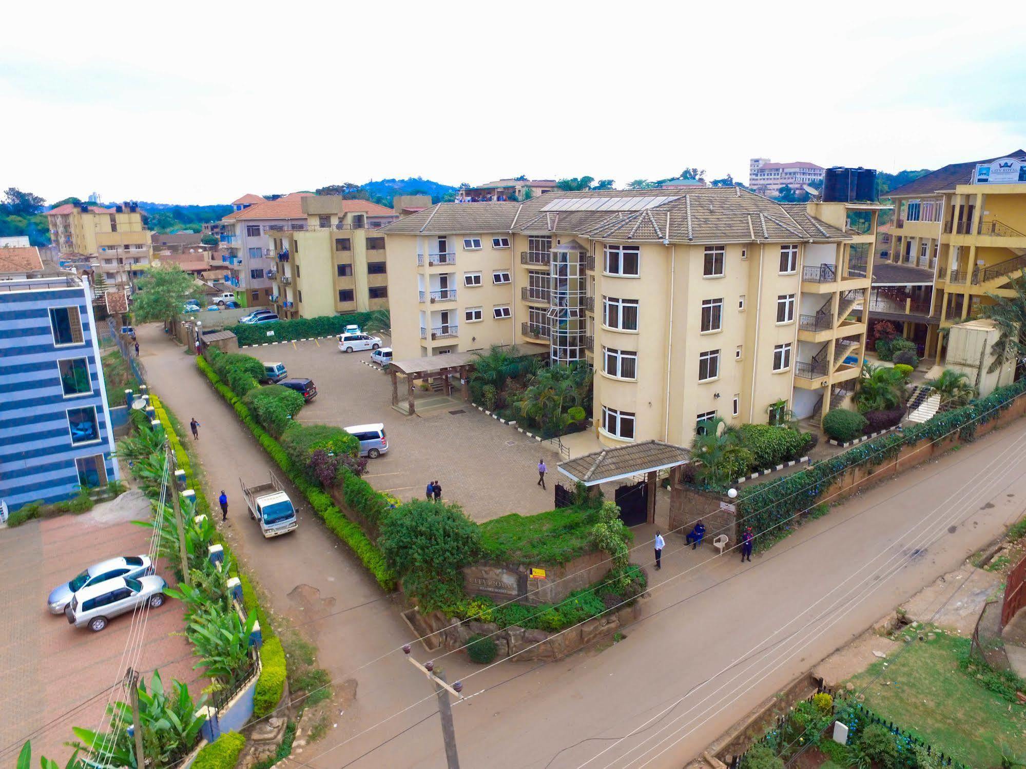 City Royal Resort Hotel Kyambogo  외부 사진